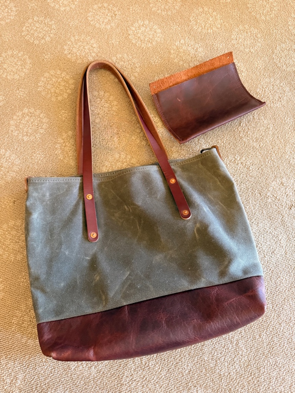 EUC Go Forth Goods Medium Avery Tote in Field Tan Waxed Canvas & Whiskey Bison
